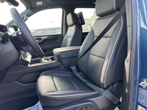 New 2026 GMC Yukon XL Elevation w/ Elevation Premium Package image 26