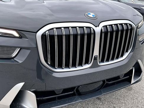 Used 2026 BMW X7 xDrive40i AWD/4WD image 28