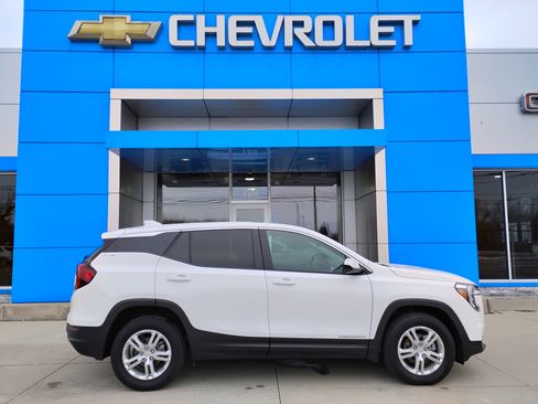 Used 2023 GMC Terrain SLE image 35