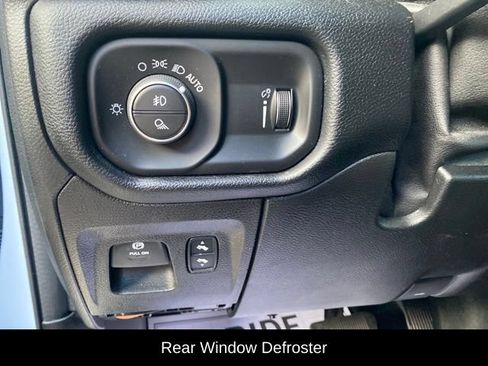 Used 2020 RAM 1500 Big Horn RWD image 9