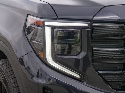 Used 2023 GMC Sierra 1500 Elevation image 4
