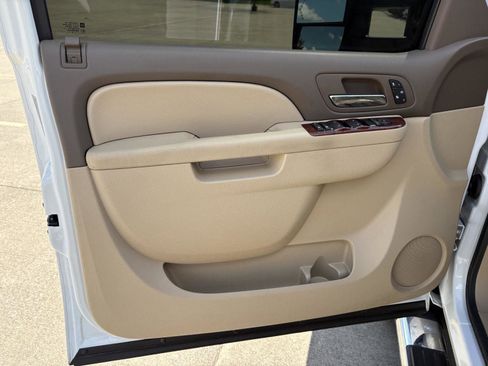 Used 2011 Chevrolet Silverado 3500 LTZ w/ LTZ Plus Package image 3