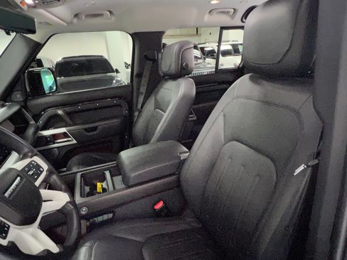 Used 2020 Land Rover Defender 110 HSE image 29