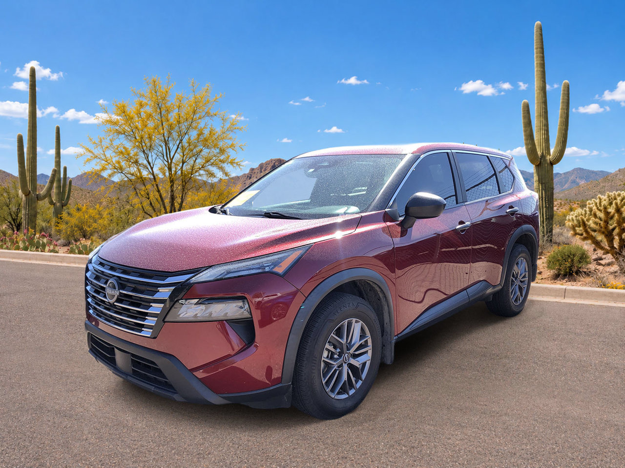Used 2024 Nissan Rogue S FWD image 2