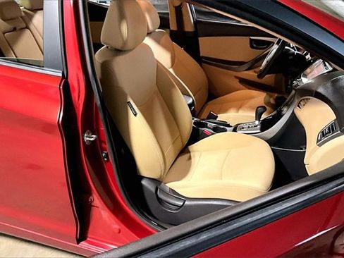 Used 2011 Hyundai Elantra GLS w/ Navigation Pkg 4 image 7