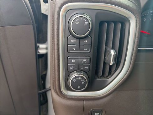 Used 2019 Chevrolet Silverado 1500 LT Trail Boss w/ Convenience Package image 19