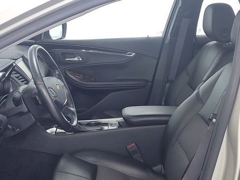 Used 2015 Chevrolet Impala LT w/ Convenience Package image 14