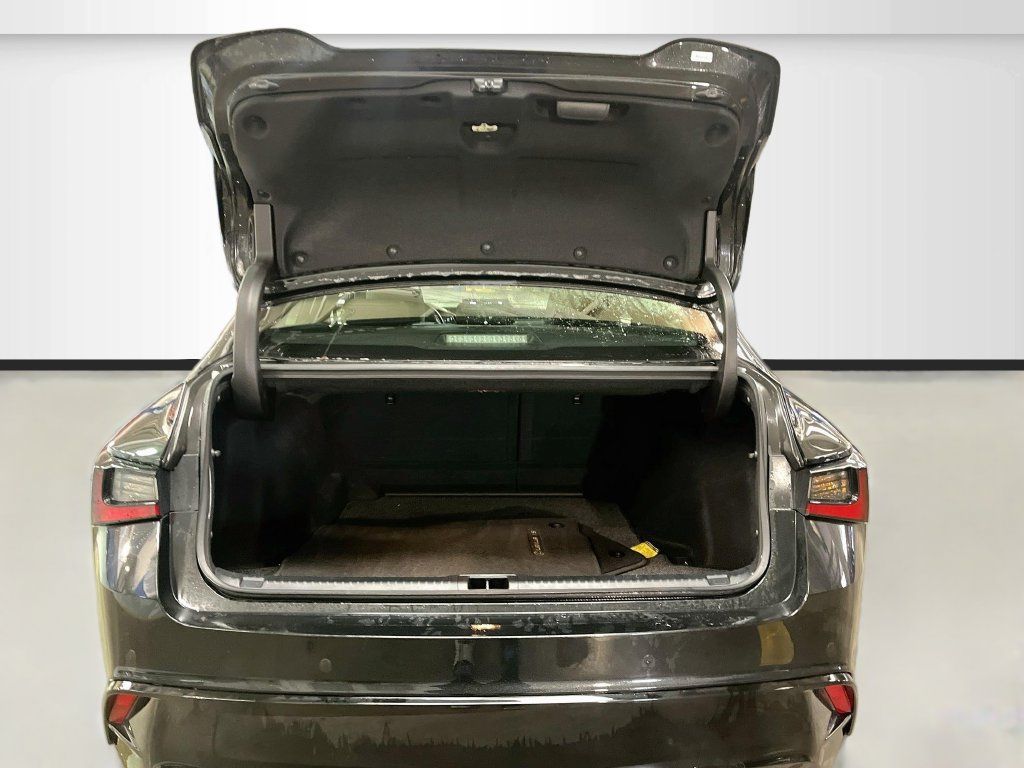 Used 2025 Lexus IS 350 F Sport RWD image 26