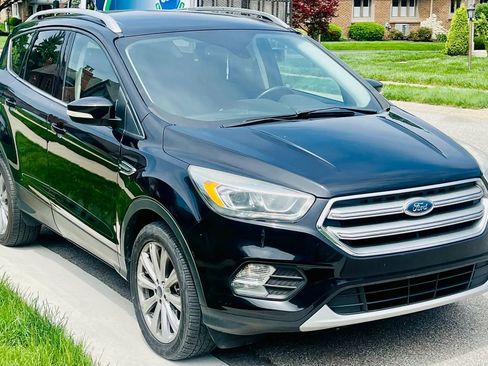 Used 2017 Ford Escape Titanium AWD/4WD image 10
