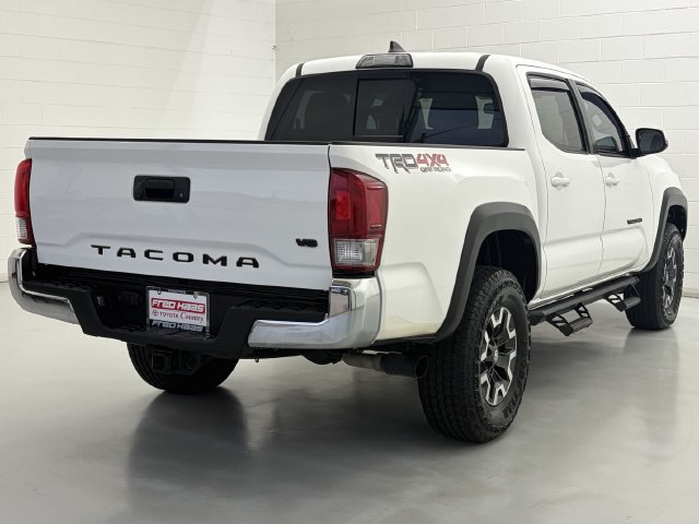 Used 2017 Toyota Tacoma TRD Off-Road w/ Tow Package (A/T) AWD/4WD image 8