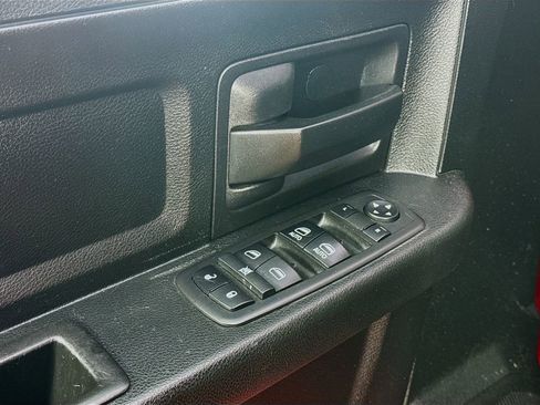 Used 2017 RAM 1500 Express w/ Express Value Package image 19