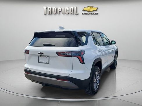 New 2026 Chevrolet Equinox LT w/ Safety and Technology Package FWD image 3