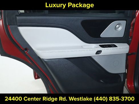 Certified 2025 Lincoln Aviator Reserve w/ Equipment Group 201A AWD/4WD image 13