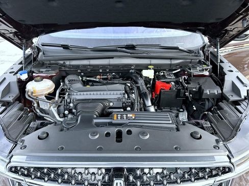 Used 2024 Lincoln Nautilus Reserve w/ Equipment Group 202A image 24