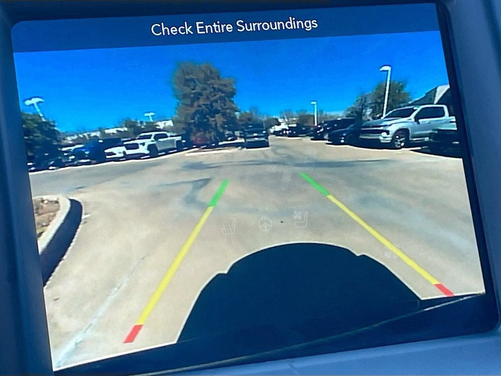 Used 2023 Chrysler 300 C RWD image 13