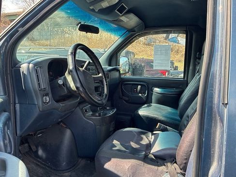 Used 1999 Chevrolet Express 3500 Extended RWD image 20