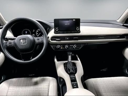 Used 2024 Honda HR-V LX image 8