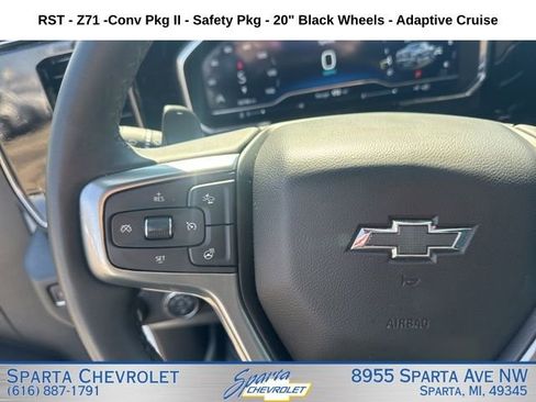 Used 2023 Chevrolet Silverado 1500 RST AWD/4WD image 17