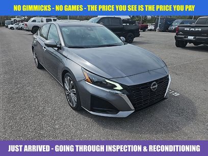 Used 2023 Nissan Altima 2.5 SL