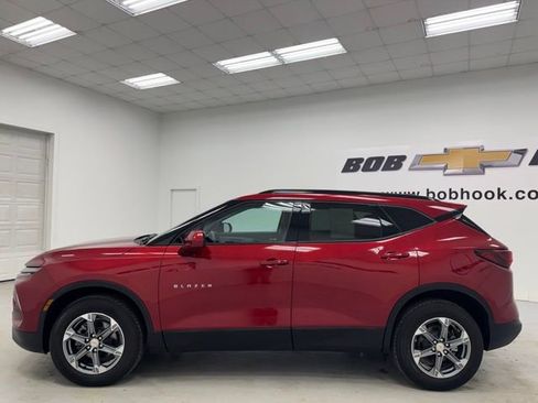 Used 2024 Chevrolet Blazer LT w/ Convenience Package FWD image 8