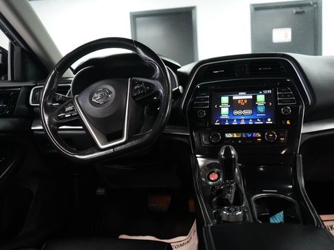 Used 2021 Nissan Maxima 3.5 SV w/ Floor Mat Group FWD image 10