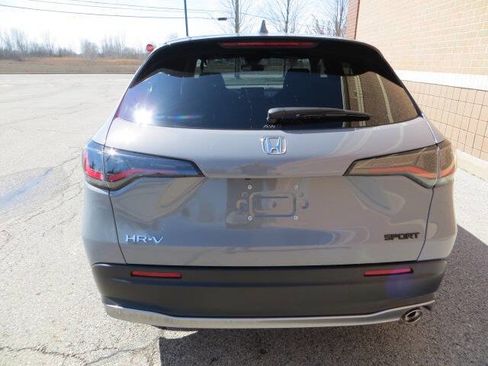Used 2025 Honda HR-V Sport image 8