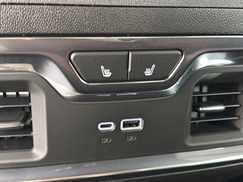 New 2026 GMC Sierra 2500 Denali Ultimate AWD/4WD image 19