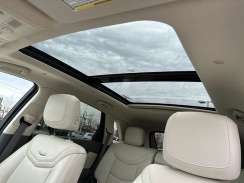 Certified 2023 Cadillac XT5 Premium Luxury w/ LPO, Floor Liner Package AWD/4WD image 19
