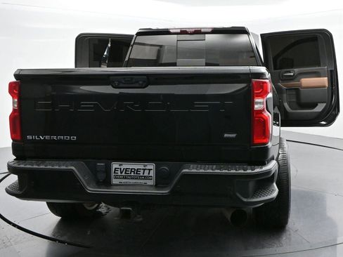 Used 2022 Chevrolet Silverado 2500 High Country w/ Z71 Off-Road Package AWD/4WD image 47
