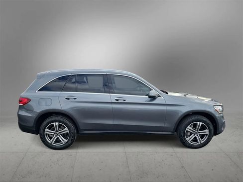 Used 2021 Mercedes-Benz GLC 300 4MATIC image 9