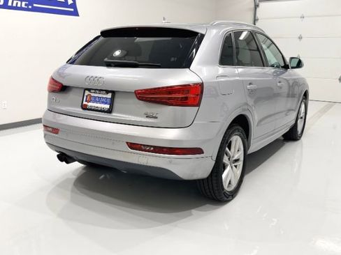 Used 2018 Audi Q3 2.0T Premium Plus w/ Premium Plus Package AWD/4WD image 8