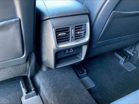 Certified 2025 INFINITI QX50 Pure image 33