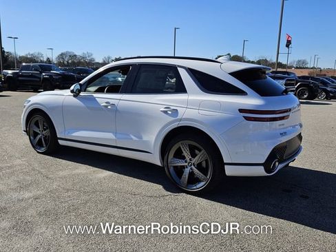 Used 2025 Genesis GV70 2.5T w/ Sport Prestige Package image 9