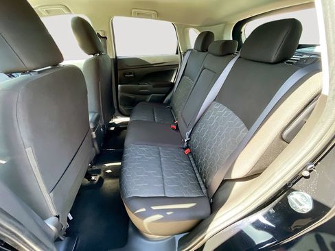 Used 2025 Mitsubishi Outlander Sport AWD image 20