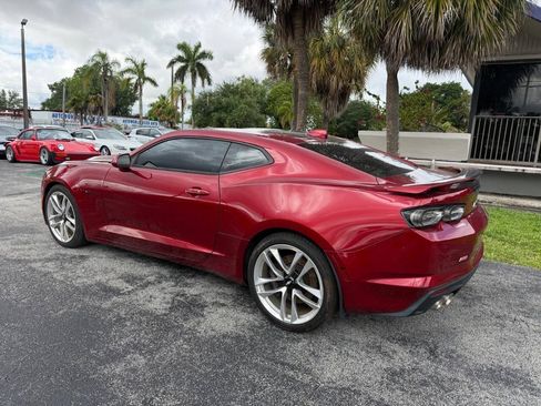 Used 2021 Chevrolet Camaro SS w/ Wild Cherry Design Package 2 RWD image 7
