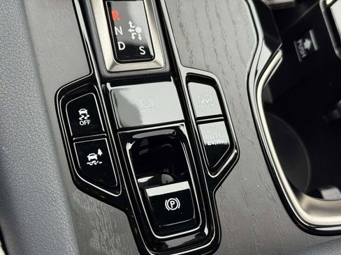 Used 2024 Lexus RX 450h AWD w/ Luxury Package image 25