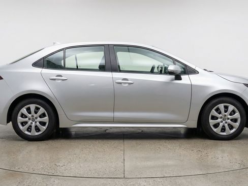 Used 2025 Toyota Corolla LE FWD image 11