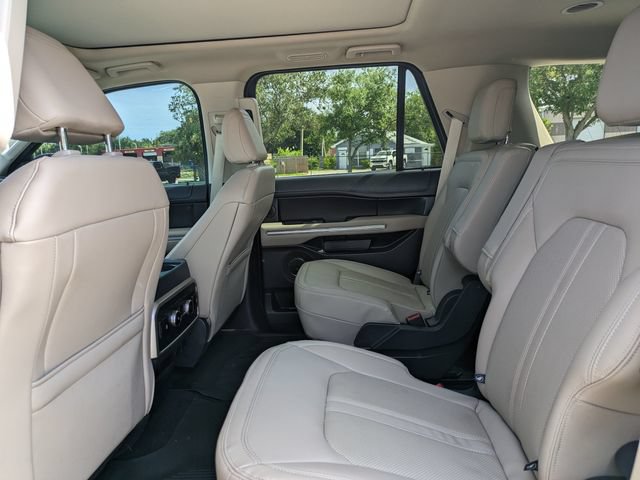 Used 2024 Ford Expedition Limited RWD image 15