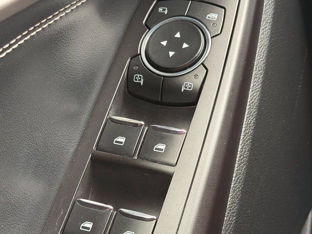 Used 2020 Ford Explorer ST w/ ST High-Performance Pack AWD/4WD image 19
