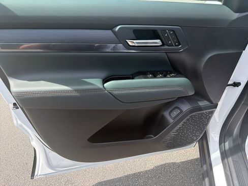 New 2026 GMC Terrain AT4 w/ Convenience Package III AWD/4WD image 11
