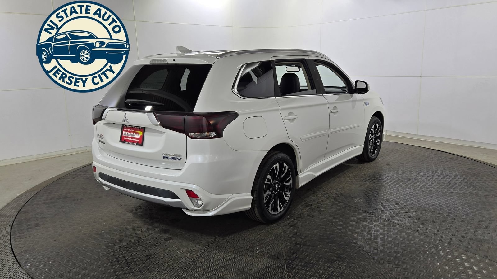 Used 2018 Mitsubishi Outlander SEL AWD/4WD image 7