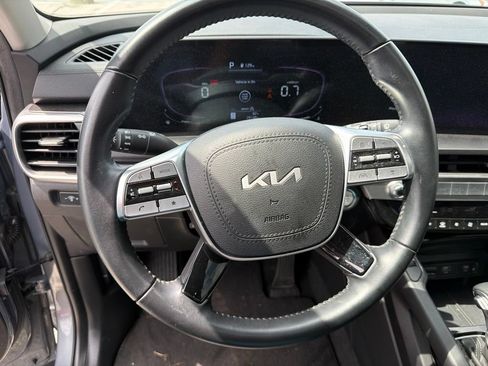 Used 2024 Kia Telluride S w/ S Sunroof Package FWD image 19