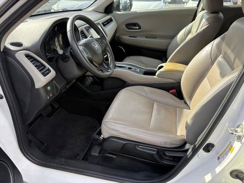 Used 2018 Honda HR-V EX-L image 17