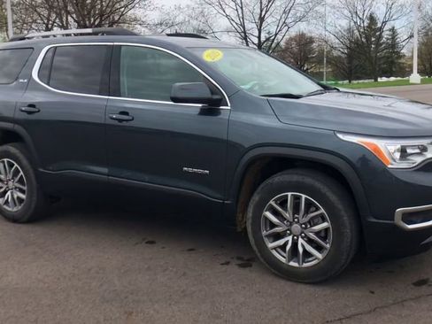Used 2019 GMC Acadia SLE image 2