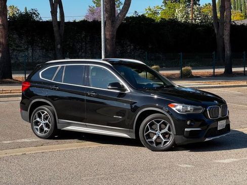 Used 2018 BMW X1 sDrive28i FWD image 3