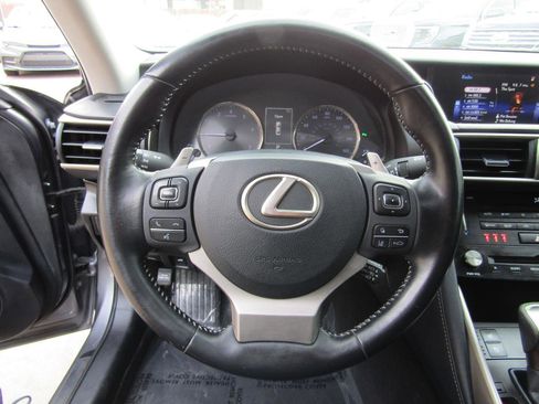 Used 2017 Lexus IS 200t image 14