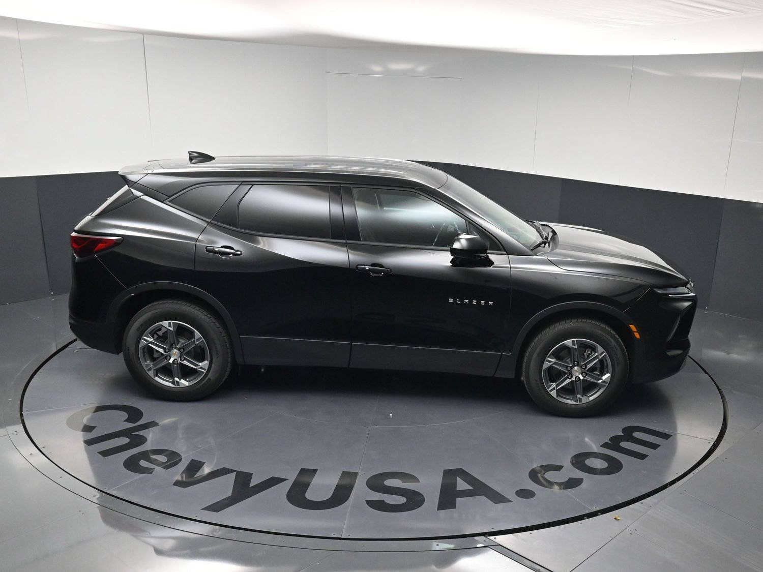 Used 2026 Chevrolet Blazer LT FWD image 33