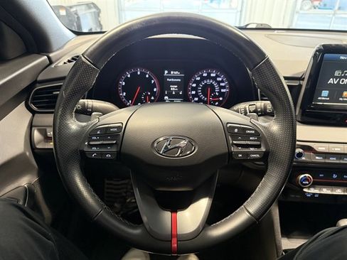 Used 2021 Hyundai Veloster Turbo image 24