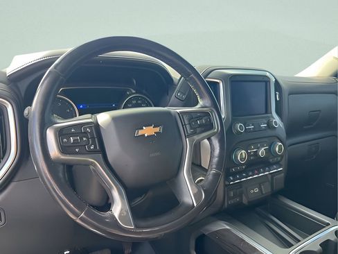 Used 2022 Chevrolet Silverado 2500 LTZ w/ LTZ Plus Package AWD/4WD image 16
