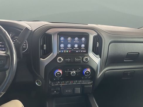 Used 2019 GMC Sierra 1500 SLT image 12